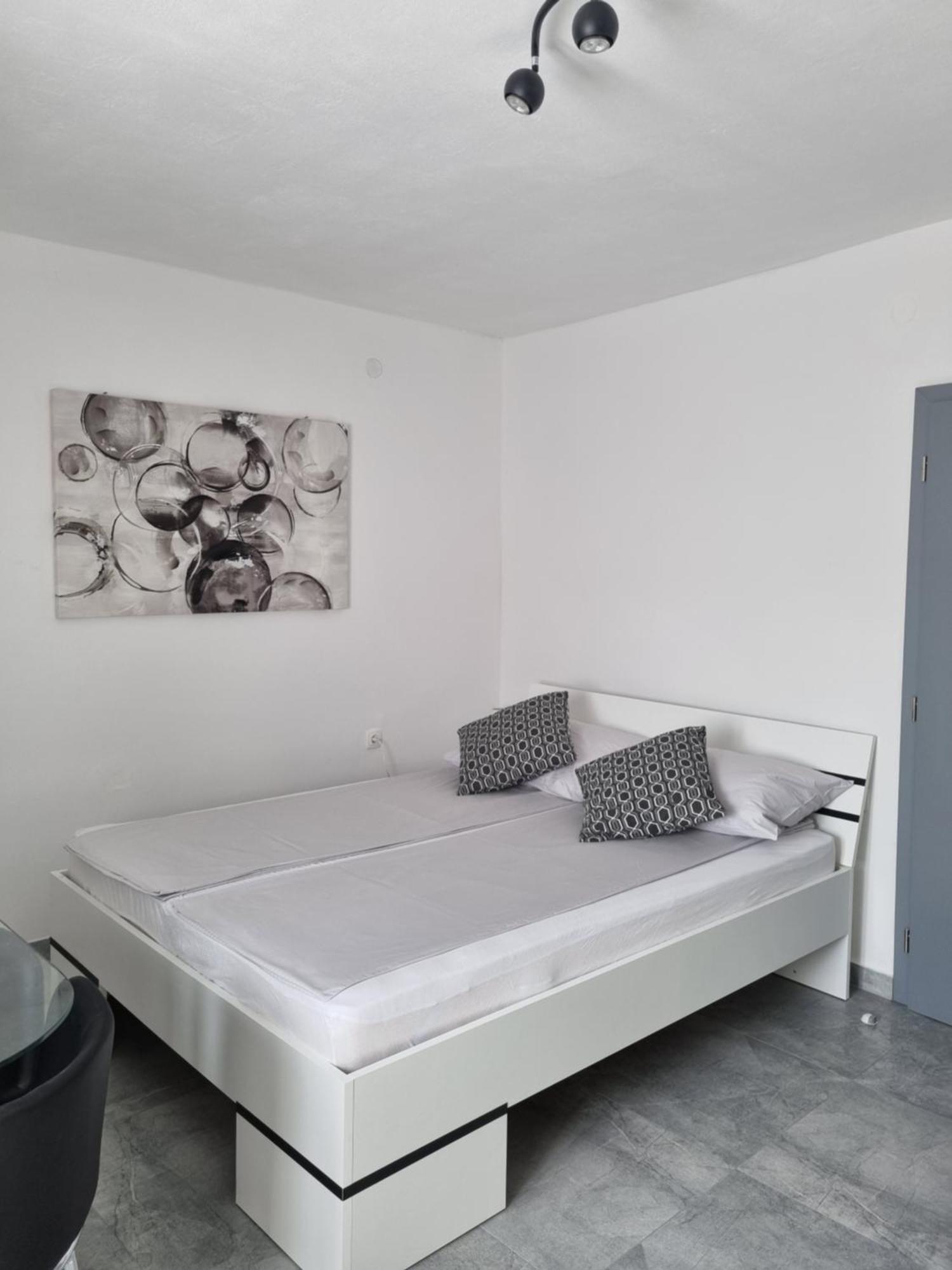 Apartments And Room Vela Senj  Ngoại thất bức ảnh
